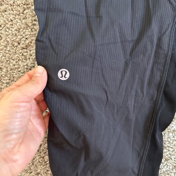 Lululemon Dance Studio Womens 12 Black Cropped Pants Activewear - Picture 7 of 11